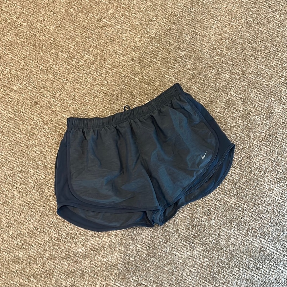 Nike Women’s Tempo Short - XXL, Light Blue